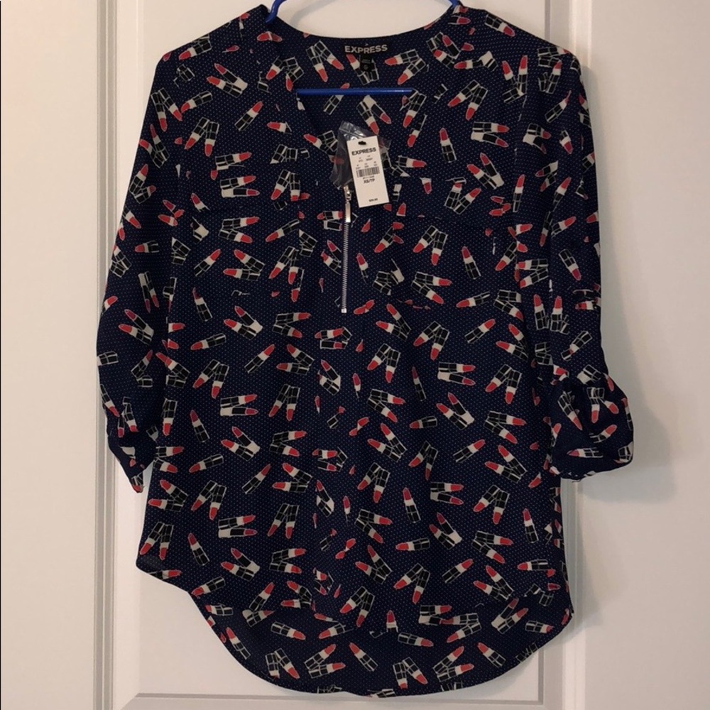LIPSTICK PRINTED ZIP UP BLOUSE